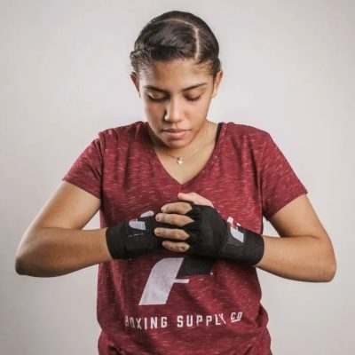 Fighting Semi-Elastic 180" Hand Wraps, Полуэластичные боксерские бинты для рук с застежкой-липучкой, цвет черный